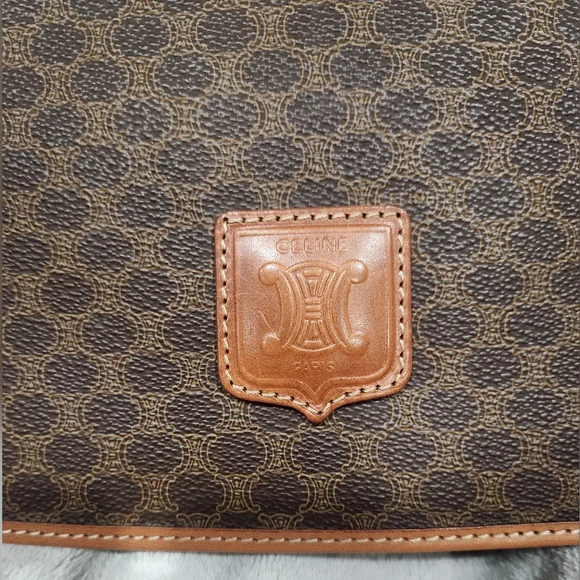 Celine Brown Crossbody Shoulder Bag - Brown Trim - Picture 4 of 16